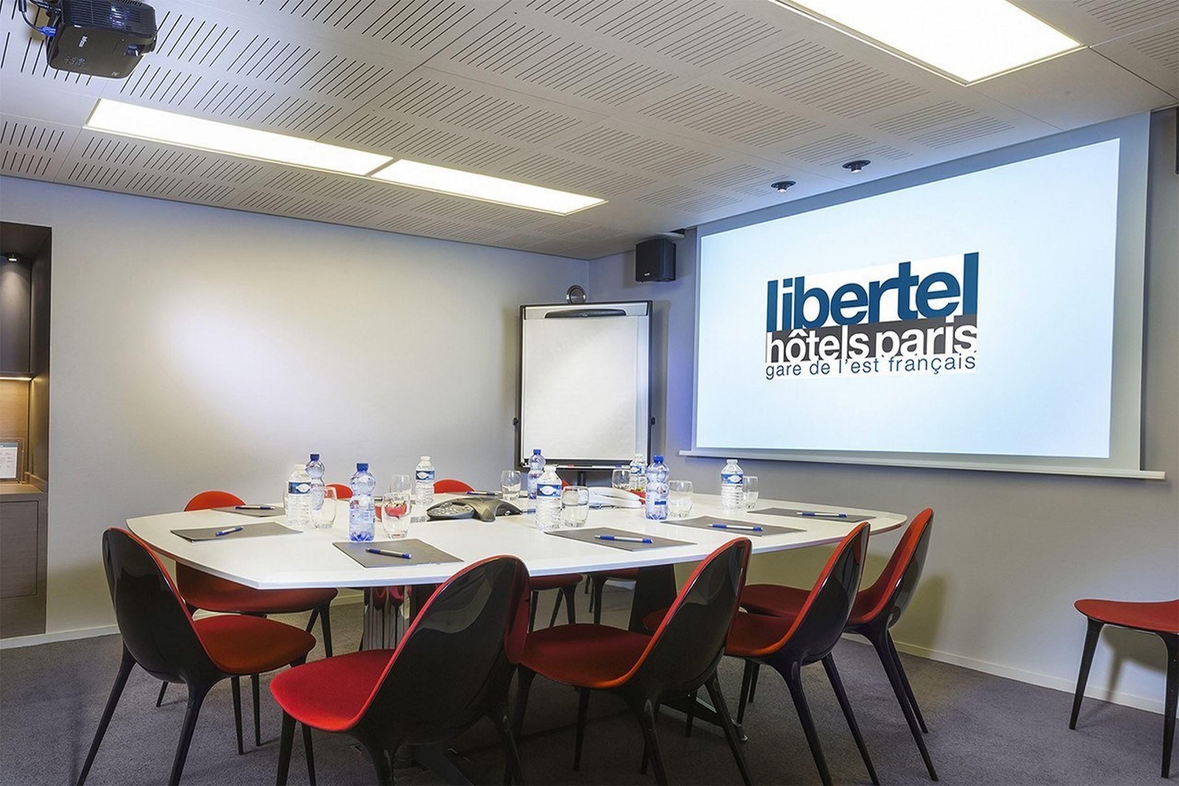 Libertel Gare De L'est Francais Hotel Parigi